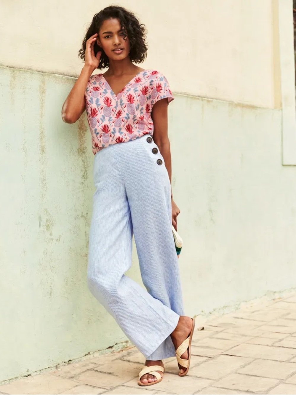 Boden Penzance Linen Trousers - Picture 2 of 11